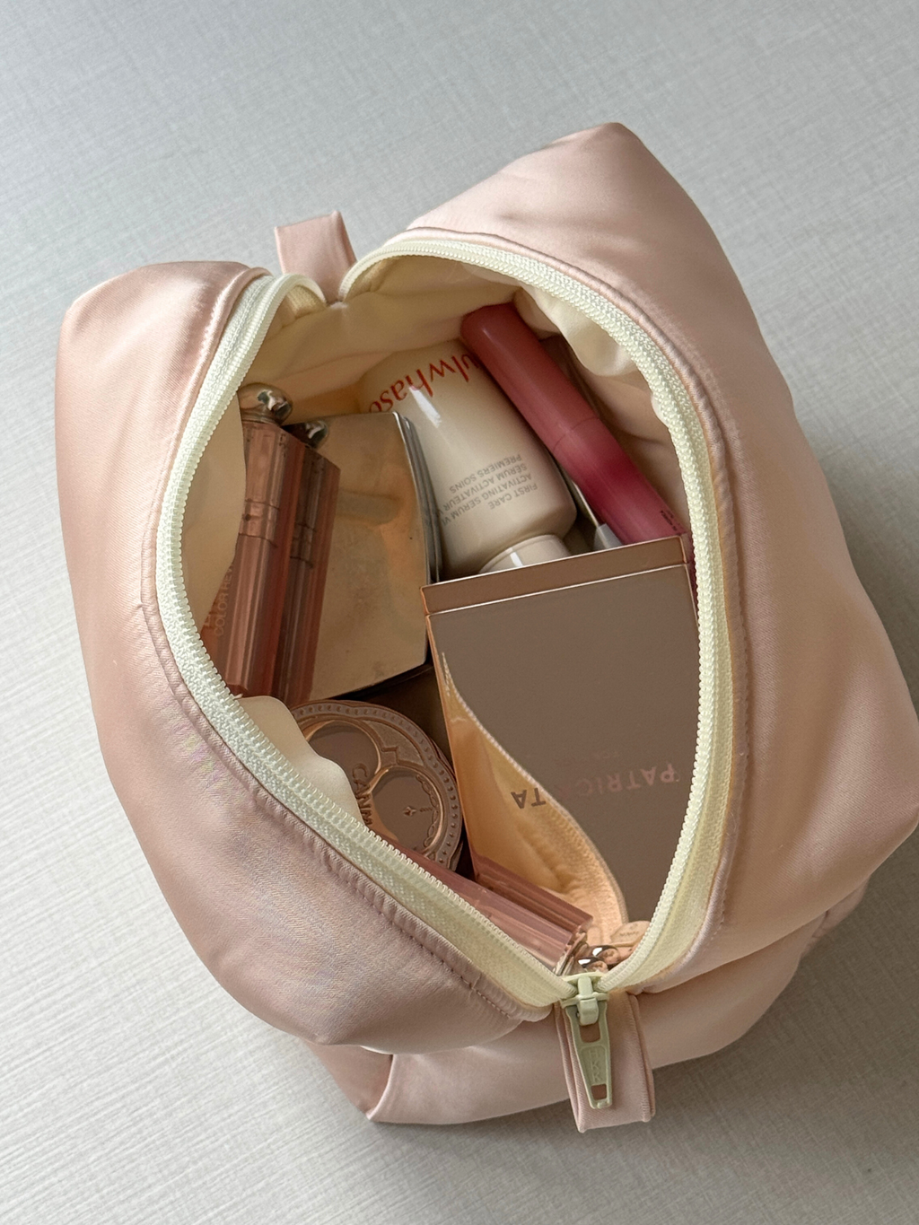 Makeup Pouch - Silk Dream