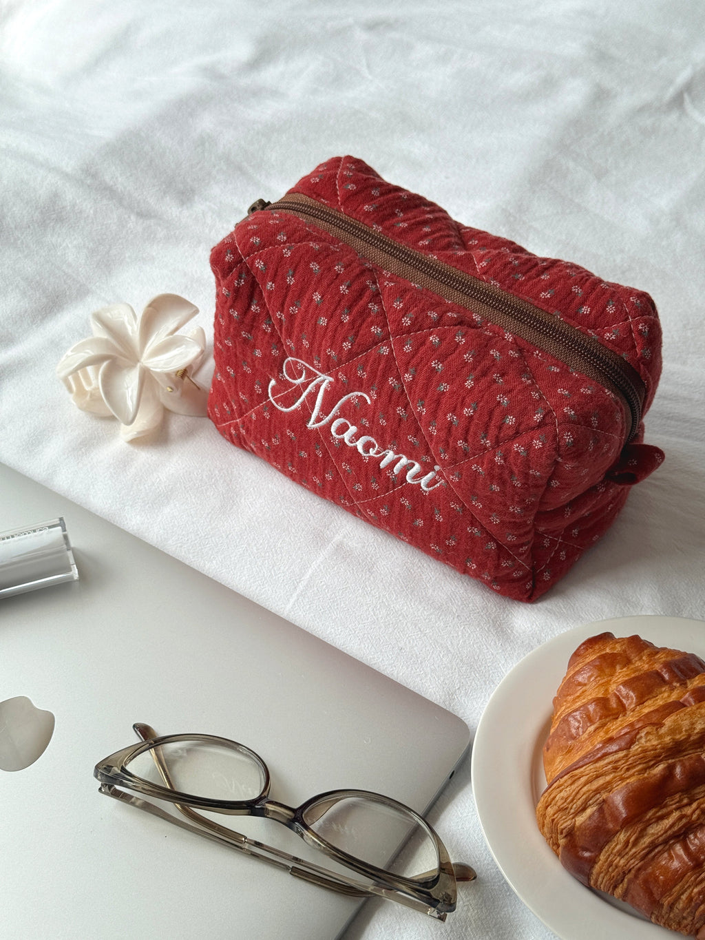 Makeup Pouch - Red Clover